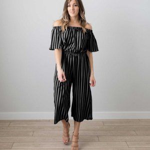 AUW Black Off the Shoulder Jumper